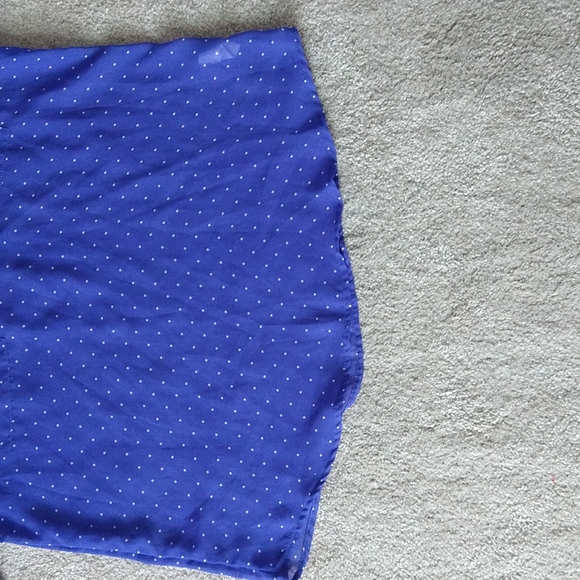 Gap purple polka dotted blouse size Large - Picture 8 of 10